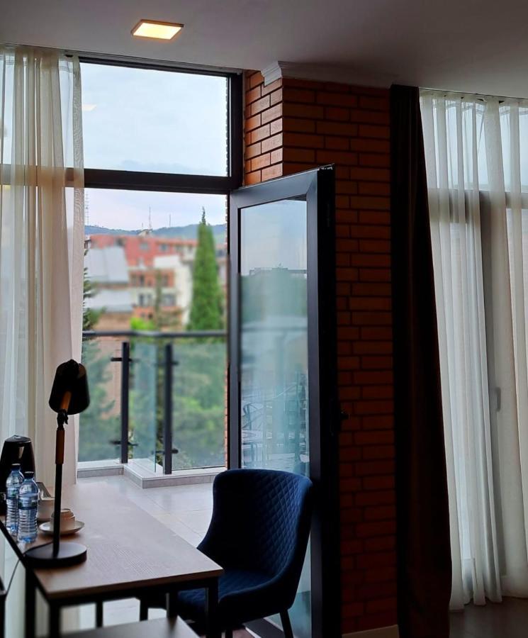 Bricks Hotel Tiflis Dış mekan fotoğraf